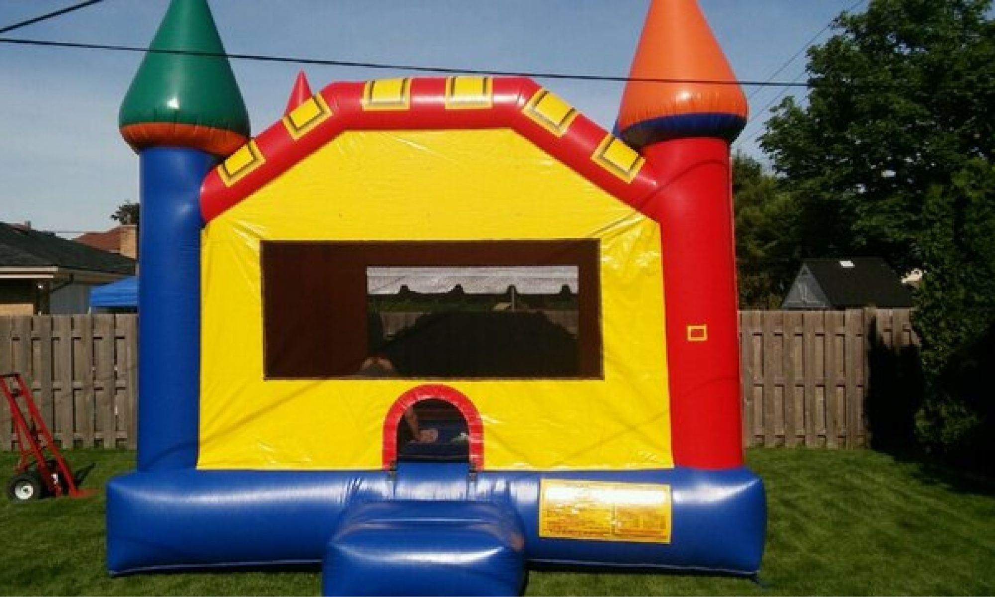 Small Castle Bounce House (L 11'4 x W 10'4 x H 12'6)